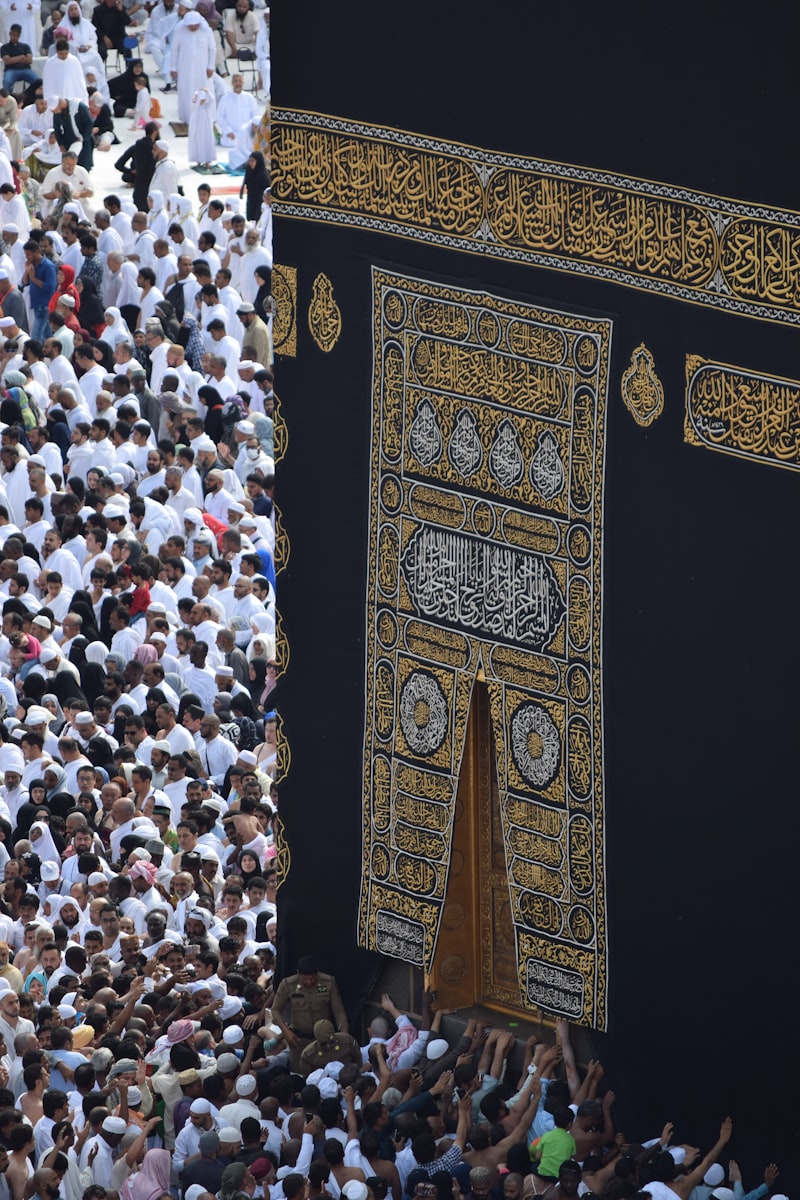 Keutamaan Shalat di Masjidil Haram dan Masjid Nabawi